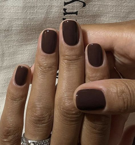 Popular Nail Colors, Brown Nail Polish, Brown Nails Design, Fall Nail Trends, Subtle Nails, Nagel Tips, Smink Inspiration, Makijaż Smokey Eye, Thanksgiving Nails