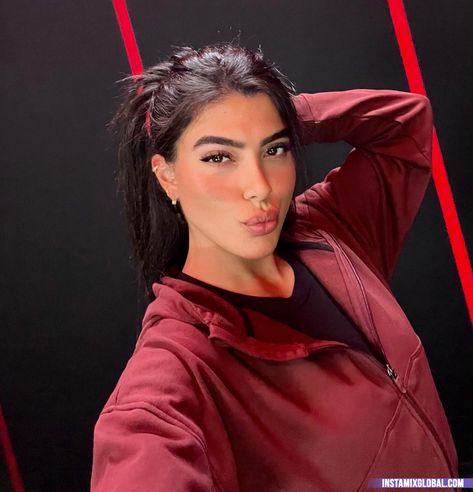 Ruba Ali, also known as Ruba, is a 27 years old American fitness model, and social media influencer. She was born on the 22 of August 1995 in Los Angeles, U.S, where she was raised in a middle-class family by her parents who are Americans, her family members are currently unknown by the media except her twin sister Heba Ali who also shares Rub’s sports and modeling passion. Ruba obtained a bachelor’s degree in health and physical education from the University of Montclaire State. Heba Ali, Ruba Ali, Workout With Me, Health And Physical Education, 27 Years Old, Middle Class, Twin Sisters, Physical Education, Social Media Influencer