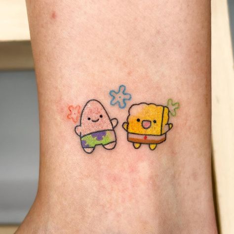 Spongebob And Patrick Tattoo, Griffon Tattoo, Patrick Tattoo, Tatuaje Studio Ghibli, Spongebob Tattoo, Infinity Couple Tattoos, Maching Tattoos, Matching Friend Tattoos, Cute Matching Tattoos