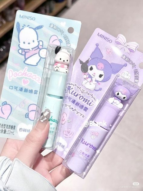 Sanrio Makeup, Kitty Makeup, Alat Makeup, Stationery Obsession, Cute Stationary School Supplies, Hello Kitty Makeup, Cute School Stationary, Hello Kitty Crafts, Flavored Lip Gloss