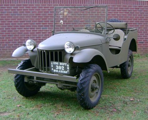 Old Jeeps Vintage, Truk Ford, Jeep Old, Apocalypse Jeep, Vintage 4x4, Army Jeep, Pilot Car, Camping Pod, Wwii Vehicles