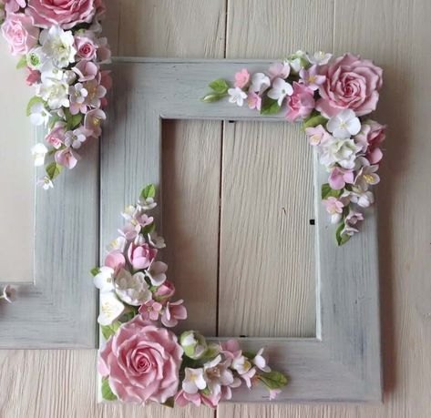 29 Best Floral Home Decor Ideas to Show Off Your True Style in 2021 White Azaleas, Ranunculus White, White Azalea, Pink Hydrangeas, Flower Picture Frames, White Ranunculus, Quilled Creations, Flower Picture, Wedding Frame