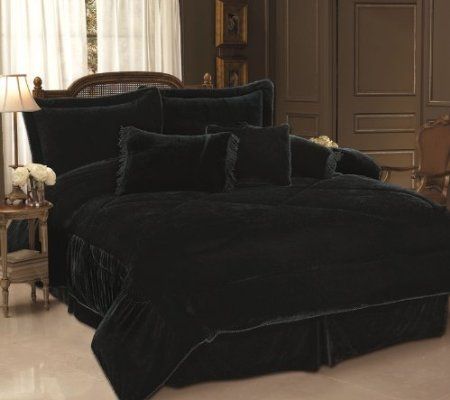 Black Velvet Bed, Black Comforter Sets, Gothic Things, Black Comforter, Velvet Comforter, Black Bed, Dark Decor, Bedroom Oasis, Velvet Bed