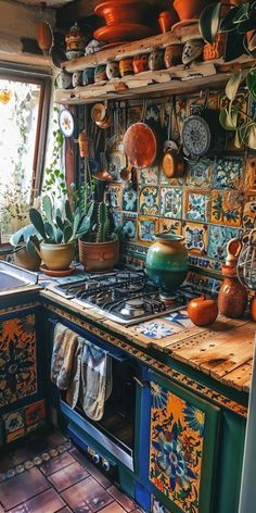 Creative Kitchen Design, White Bedroom Design Ideas, Paint Ideas Home, Bohemian Kitchen Decor, Boho Chic Kitchen, Bedroom Paint Ideas, White Bedroom Design, Vintage Tiles, Idea Bedroom