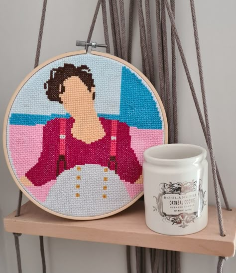 Fine line embroidery hoop Harry styles Cross Stitch Harry Styles, Harry Styles Cross Stitch, Harry Styles Hands, Hand Stitched Embroidery, Fine Line Harry Styles, Pola Sulam, Crochet Tapestry, Crochet Sewing, Cross Stitch Ideas