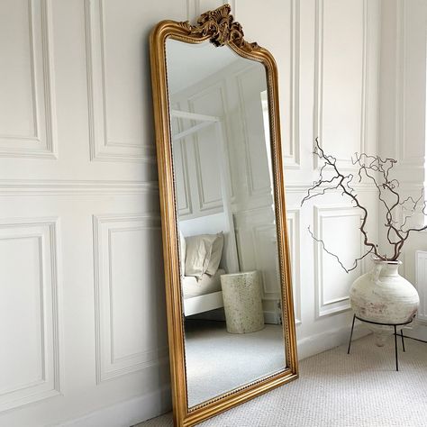 Large Gold Mirror, Gold Arch Mirror, Large Vintage Mirror, Spiegel Gold, Floor Length Mirror, Sophisticated Bedroom, Gold Framed Mirror, Big Mirror, French Mirror