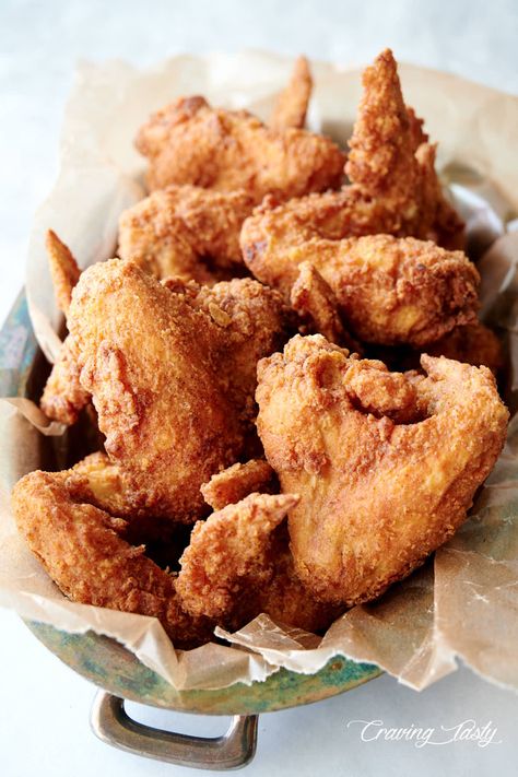 Deep Fried Chicken Wings Recipe, Wing Recipes Fried, Fried Chicken Wings Recipe, Chicken Wing Seasoning, Crispy Fried Chicken Wings, Craving Tasty, Deep Fried Chicken Wings, Wings Recipe Baked, Chicken Wing Recipes Fried