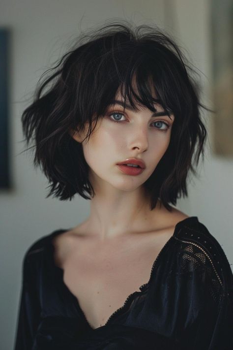 33 Choppy Bob Hairstyles - Project Hairstyles Edgy Bob With Bangs, Feathery Bangs, Pixie Grow Out, Chocolate Hair Color, Choppy Bob With Bangs, Cute Bob Haircuts, Straight Bob Haircut, Edgy Bob, Long Bob With Bangs