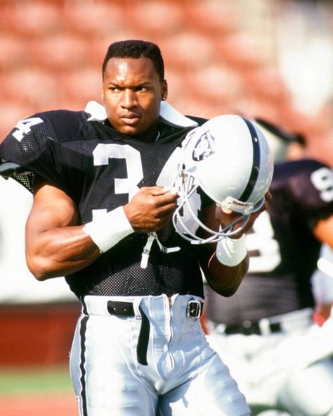 BO JACKSON--RAIDERS  8 X 10 COLOR PHOTO #1 in Sports Mem, Cards & Fan Shop, Vintage Sports Memorabilia, Photos | eBay Rutgers Football, Nfl Art, Los Angeles Raiders, Raiders Nation, Oakland Raiders Football, Nfl Football Pictures, Jordan Basketball Shoes, Color Poster, Raiders Football