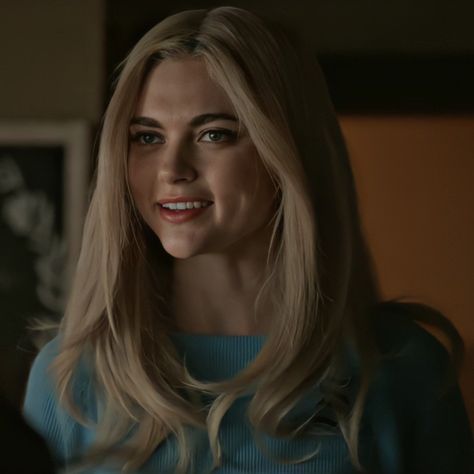 Sylvie Lancaster, Lizzie Saltzman Icons, Glass Ballerina, Lizzie And Josie, Jenny Boyd, Golden Family, Lizzie Saltzman, Josie Saltzman, Vampier Diaries