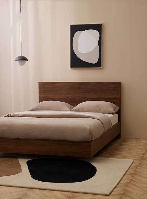 Wooden Bed Frame Styling Modern, Beige And Walnut Bedroom, Scandinavian Bedroom Dark Wood, Walnut Interior Bedroom, Green Walnut Bedroom, Walnut Wood Decor, Modern Dark Wood Bedroom, Bed With Rug, Bedroom Walnut Furniture