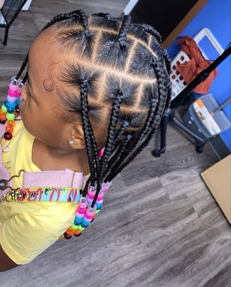 Toddler Box Braids: Stylish Beads & Natural Hairstyles for Kids Box Braids For Boys, Beads Natural Hairstyles, Toddler Knotless Braids, Toddler Box Braids, Braids Styles For Kids, Knotless Styles, Black Baby Girl Hairstyles, Cutest Hairstyles, Box Braids Styles