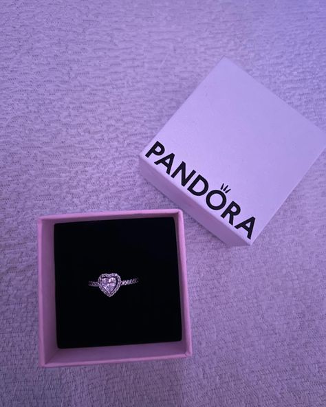 Pandora Promise Ring Aesthetic, Promise Ring Pandora, Pandora Promise Rings, Promis Ring, Pandora Wedding, Promise Rings Pandora, Ring Pandora, Pandora Bracelet Charms Ideas, Rings Pandora