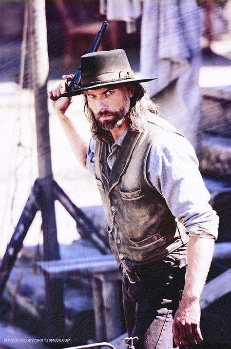 Anson Mount - this is kind of the way I feel at the moment Cullen Bohannon, Serious Expression, Anson Mount, Handsome Devil, Hell On Wheels, Cowboy Horse, Oregon Trail, Cowboys And Indians, Best Series