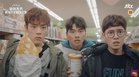 Laughter in Waikiki 2nd teaser leaves us giggling in delight. | Dramas with a Side of Kimchi Waikiki Kdrama, Laughter In Waikiki, Lee Yi Kyung, Welcome To Waikiki, Kdrama Boys, Nama Korea, Kdrama Moments, Kdrama List, Kim Jung Hyun