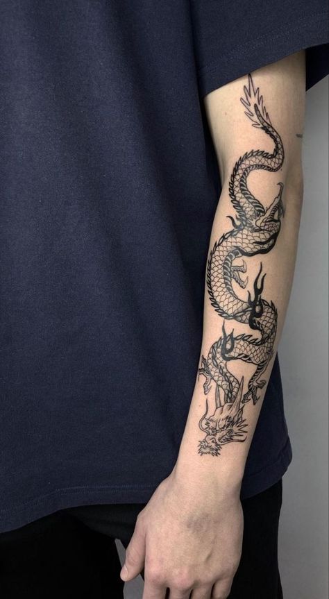 Dragon Tattoo Forearm Sleeve, Dragon Tattoo Forearm, Dragon Tattoo Arm, Tato Tradisional, Asian Dragon Tattoo, Around Arm Tattoo, Dragon Tattoos For Men, Japanese Dragon Tattoo, Dragon Sleeve Tattoos