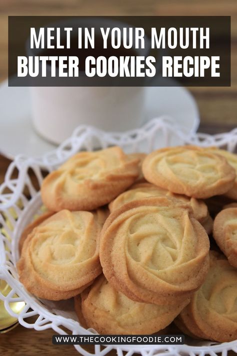 These butter cookies have many different names (Danish butter cookies/melting moments/Pastisetas and more). It doesn't matter how you call these cookies, one thing is certain, these rich cookies are melting in your mouth. These butter cookies are perfect as Christmas cookies and they are really easy to make and doesn’t contain any eggs (eggless recipe). Hong Kong Butter Cookies, Worlds Best Butter Cookies, Melt In Mouth Cookies, Danish Butter Cookie Recipe Easy, Melt In Your Mouth Butter Cookies, The Best Butter Cookies, Best Butter Cookies Recipe, Melting Moments Butter Cookies, Vanilla Butter Cookies