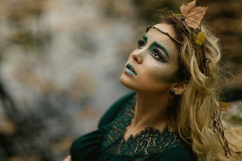 Woodland Fairy Hair, Mother Nature Makeup Ideas, Wood Nymph Makeup, Fairy Makeup Ideas Halloween, Woodland Mask, Mother Nature Costume Makeup, Mother Nature Makeup, Woodland Fairy Makeup, Moana Makeup