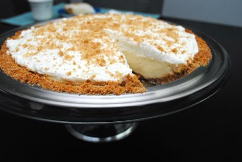 Graham Cracker Cream Pie, Refrigerator Desserts, Graham Cracker Pie, Custard Pies, Cracker Pie, Yummy Pies, Homemade Graham Crackers, Dessert Bar Recipe, Cream Pie Recipes