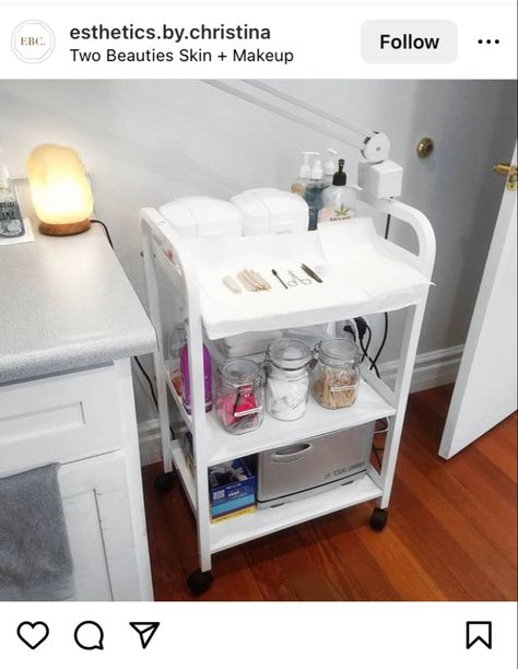 Wax Cart Setup, Waxing Cart Set Up, Waxing Room, Spa Lounge, Esthetician Room, Beauty Therapist, Work Room, White Wax, Organize Drawers