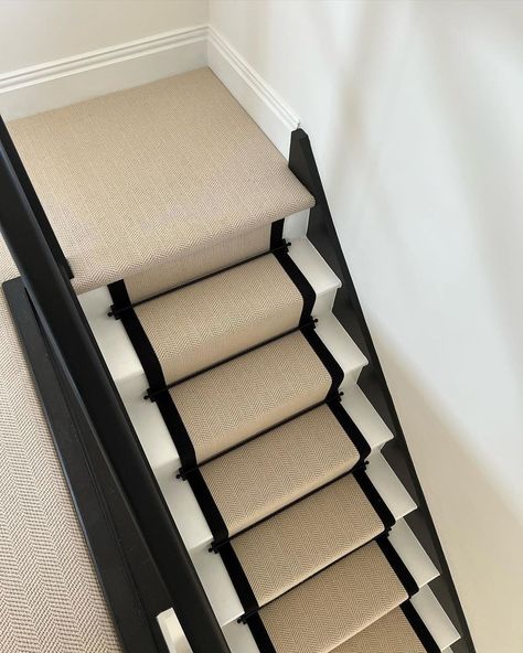 Hallway Stairs Carpet Runner, Stair Runner Into Hallway, Stairs Runners Ideas, Beige And Black Stair Runner, Runner Stairs And Landing, Carpet Landing And Stairs, Carpeted Hallway Ideas, Beige And Black Stairs, Stairs Runner Landing