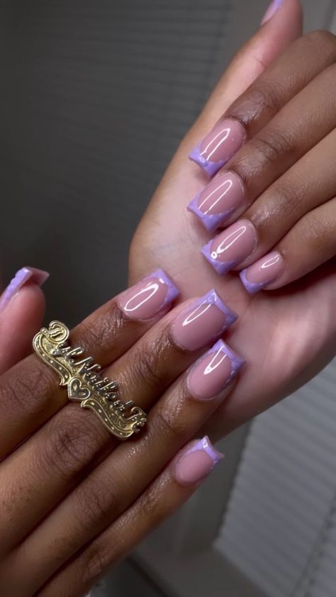 Naildesign Spring 2023, Short French Tip Acrylic Nails Purple, Shorties Nails Purple, Colorful Acrylic Nails Designs, Short Purple French Tip Nails, Purple Nails Acrylic Short, Purple Short Acrylic Nails, Short Nails Ideas French Tip, Overlay Nails Designs