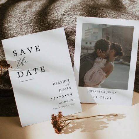 Sabe The Date, Save The Date Minimalist, Date Inspo, Modern Save The Dates, Save The Date Designs, Save The Date Ideas, Date Photo, Photo Save The Date, Save The Date Photos