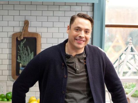 Jeff Mauro, The Kitchen Food Network, Food Network Chefs, Food Network Star, Food Wishes, Side Dish Recipes Easy, Summer Cookouts, Bobby Flay, Easy Thanksgiving