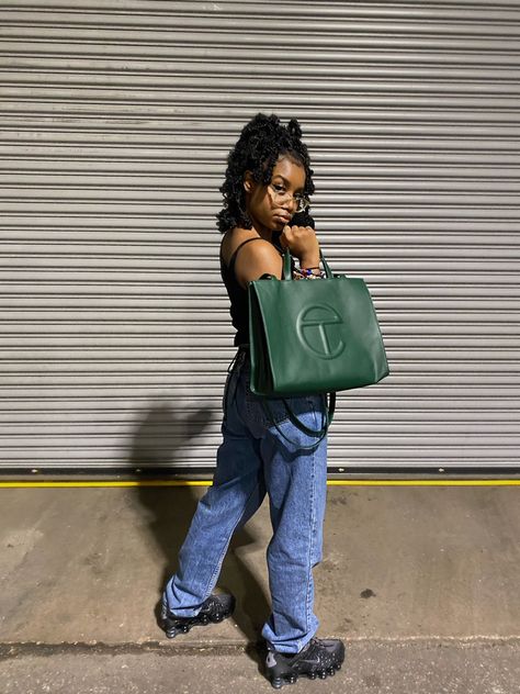 Telfar Small Bag Aesthetic, Dark Olive Telfar Bag Outfit, Telfar Outfit, Green Telfar, Telfar Bag Outfit, Enby Outfits, Black Bag Outfit, Telfar Bags, Telfar Bag