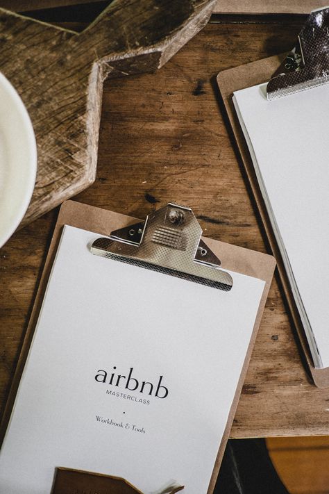 Air Bnb Owner, Airbnb Owner, Air Bnb Business, Air B N B Host Ideas, Airnbn Host, Airbnb Host Tips Ideas, Airbnb Vision Board, Airbnb Home Decor, Airbnb Business Aesthetic