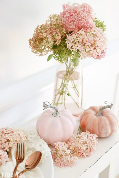 Fall Color Scheme | Blush Pink and Copper Pumkin Decoration, Fall Color Schemes, Pink Autumn, Pink Hydrangeas, Pink Fall, Pink Copper, Halloween Tattoo, Pink Pumpkins, Pumpkin Baby