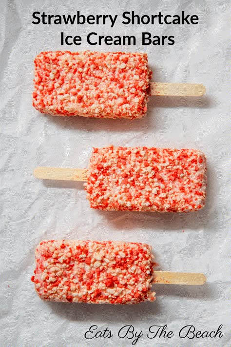 Strawberry Shortcake Popsicles, Strawberry Ice Cream Bar, Strawberry Shortcake Ice Cream Bars, Ice Cream Bar Recipe, Strawberry Shortcake Bars, Homemade Strawberry Shortcake, Strawberry Shortcake Ice Cream, Healthy Food Guide, Ice Cream Bars