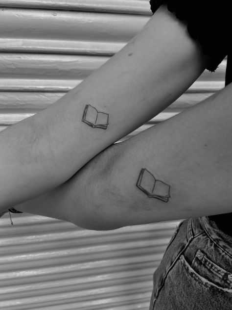 Book Tattoo Matching, Matching Best Friend Book Tattoos, Book Matching Tattoos, Bookish Best Friend Tattoos, Book Friend Tattoos, Book Best Friend Tattoos, Matching Book Tattoos For Best Friends, Book Bestie Tattoos, Best Friend Book Tattoos