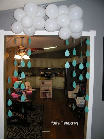 Absolutely love this for decoration for an Itsy Bitsy Spider Birthday Itsy Bitsy Spider Birthday Party, Tornado Party, Spider Birthday Party, Rain Baby Showers, Weather Party, Nursery Rhyme Party, Raining Tacos, Entrance Idea, Spider Party