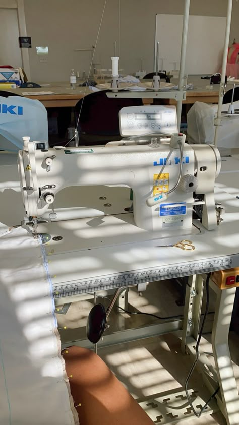 Sewing Machines Aesthetic, Sewing Machine Astethic, Sawing Machine Aesthetic, Juki Sewing Machine Industrial, Sewing Machine Aesthetic, Wet Hair Look Men, Tekken Characters, Stitching Classes, Juki Sewing Machine