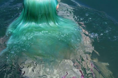 RIEN À FOUTRE on Tumblr No Ordinary Girl, Siren Mermaid, Mermaid Vibes, Lagoona Blue, Water Nymphs, Mermaid Core, Mermaid Aesthetic, Mermaid Dreams, Ordinary Girls