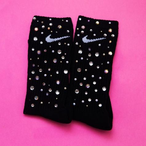 Beautiful super recommend. Bling Socks, Crystal Socks, Fancy Socks, Fashion Collection Inspiration, Statement Socks, Diy Fashion Projects, This Girl Can, Nike Socks, Fashion Project