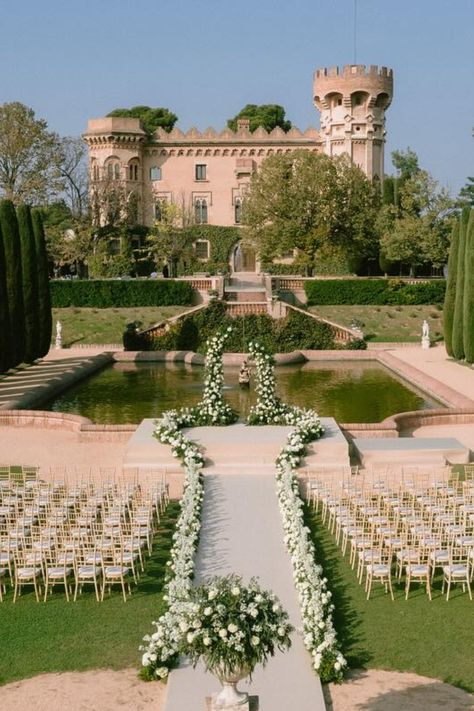 THE DESTINATION WEDDING LOCATIONS OF CHOICE FOR 2024-2025 Wedding Venues Elegant Romantic, Palace Wedding Venues, Wedding In Vineyard, Enchanted Castle Wedding, St Augustine Wedding Venues, Europe Destination Wedding, Cool Wedding Venues, Wedding In A Castle, Classy Wedding Venues