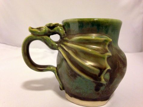 Dragon Mug in Green (side view) $22 Dragon Mug Pottery, Ceramic Art Gift Ideas, Dragon Mug, Dragon Ceramics, Ceramic Dragon, Weird Mugs, Pottery Form, Clay Dragon, Clay Mugs