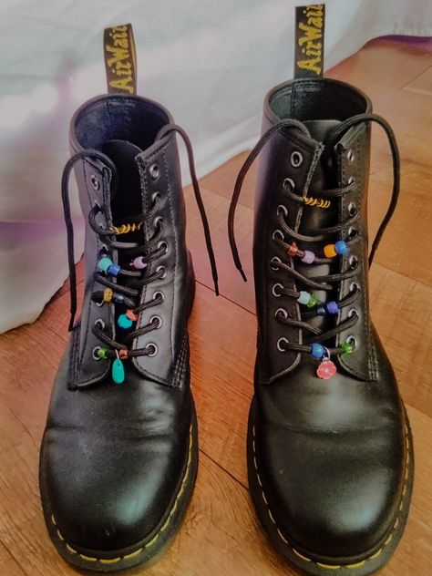 Charms On Docs, Hippie Shoes Boots, Goth Hobbit Aesthetic, Boot Charms Diy, Doc Marten Charms, Whimsigothic Jewelry, Whimsigoth Diy, Hippy Shoes, Boho Shoes Boots