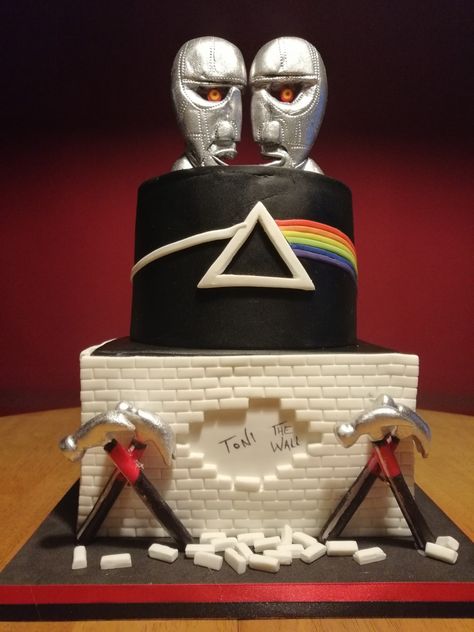 Pink Floyd Cake, Pink Floyd Ideas, Pink Floyd More, Stuff To Do With Friends, Music Cakes, Pastel Top, Pink Floyd Art, Bday Cake Ideas, Moms 50th Birthday