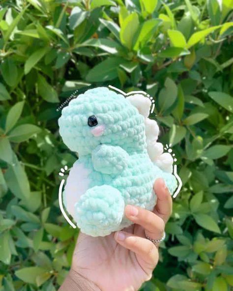 Not mine!! Cute Crochet Animals, Cute Crochet Ideas, ليلو وستيتش, Easy Crochet Animals, Crochet Plushies, Things To Crochet, Quick Crochet Patterns, Crochet Cow, Crochet Animals Free Patterns