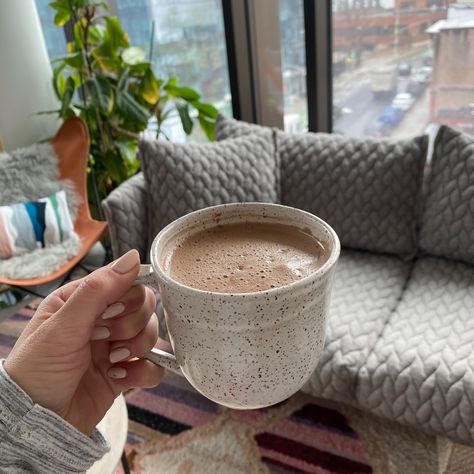 Morning Cacao, Cacao Powder Recipe, Elixir Recipe, Cacao Benefits, Cacao Recipes, Morning Time, Mushroom Coffee, Morning Drinks, Natural Drinks