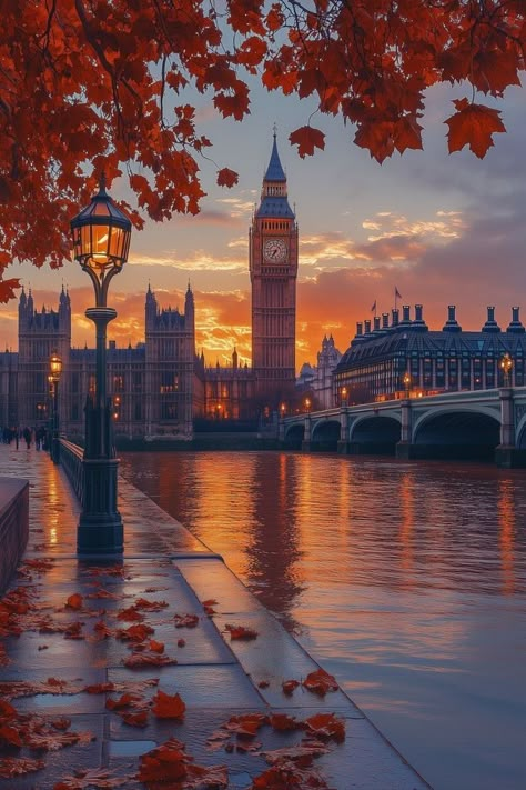 London Autumn Aesthetic, Autumn Potpourri, England In September, London In The Fall, London City View, British City, Sunset London, Sunset Autumn, Autumn In The City