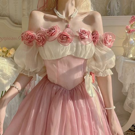 Pinterest Pretty, Parisian Elegance, Vintage Summer Dress, Pink French, Vintage Summer Dresses, Kawaii Fashion Outfits, Fairytale Dress, Art Characters, Fantasy Dress