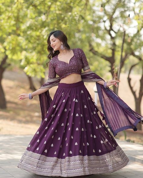 💃*LEHENGA CHOLI COLLECTIONS-2024* 👗 🤳 *Without Blink Select this Designer Lehenga collection Made with Faux Blooming With Sequins And thread Embroidered work Lehenga Choli with Dupatta*. 👗 *#lehengalove* *Lehenga:- (Full-Stitched)*👇🏻 👉🏻 *Fabric & Work :-* Faux Blooming With Heavy Sequins & Thread Embroidered work 👉🏻 *Length :-* 42'' 👉🏻 *Waist :-* 42'' 👉🏻 *Inner :-* Cotton 👉🏻 *Flair :-* 3.5 Mtr 👉🏻 *Closure :-* Zip Attached & With Dori Latkan 👉🏻 *Stitching Type :-* Stitched with Canvas & ... Wine Colour Lehenga, Wine Lehenga, Trendy Lehenga, Lengha Sari, Bridal Wedding Lehenga, Partywear Lehenga, Sequin Lehenga, Bridesmaid Lehenga, Indian Wedding Sarees