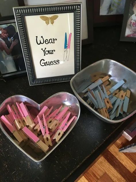 Single Gender Reveal, Gender Reveal Clothes Pins, Dollar Store Gender Reveal Ideas, Gender Reveal Ideas For Guests, Wear Your Guess Gender Reveal Ideas, Gender Reveal Hair Ideas, Luke Or Leia Gender Reveal, Gender Reveal Pins For Guest, Diy Gender Reveal Games