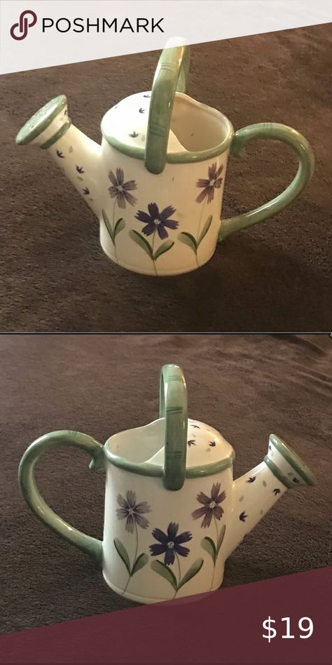 Painted Ceramic Watering Can Pottery Watering Can, Clay Watering Can, Watering Can Ceramic, Ceramic Watering Can, Pottery Patterns, Watering Cans, Flowers Painted, Water Can, Pottery Painting