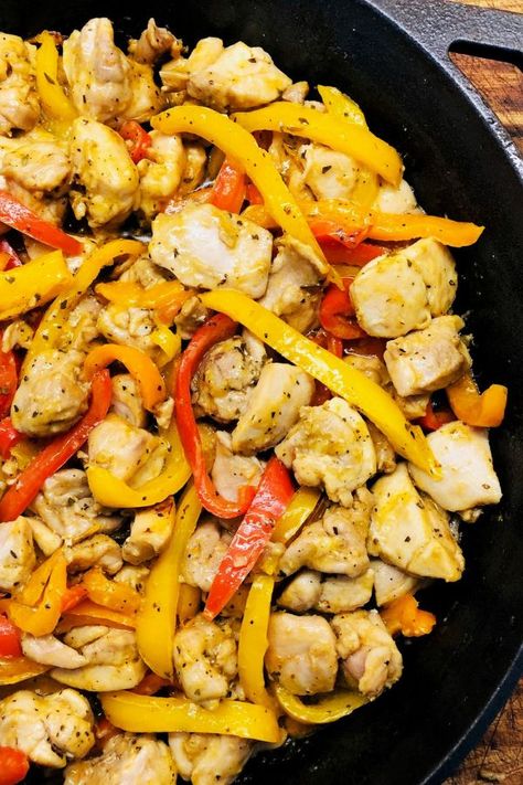 Pepper Steak And Rice, Cajun Chicken Salad, Chicken And Peppers, Asian Chicken Lettuce Wraps, Steak And Rice, Recipes With Chicken And Peppers, Black Pepper Chicken, Chicken Tenderloin, Recipes With Chicken