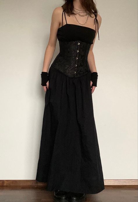 Long Dark Dress Aesthetic, Goth Prom Dress Corsets, Black Corset Dress Prom, Emo Formal Outfit, Black Emo Dress, Goth Semi Formal, Simple Gothic Outfits, Formal Goth Outfits, Emo Prom Dresses